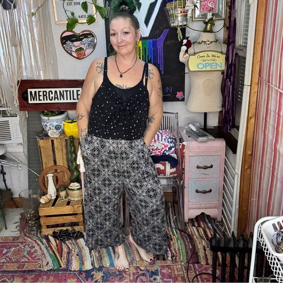 torrid Pants - Torrid Black and White Floral Jumpsuit size 2X